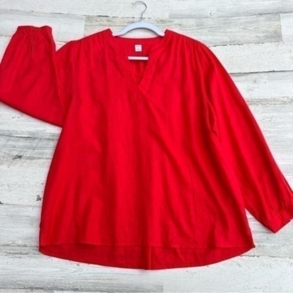 OLD Navy Linen Blend Blouse Size Medium Red V-Neck Long‎ Sleeve Top